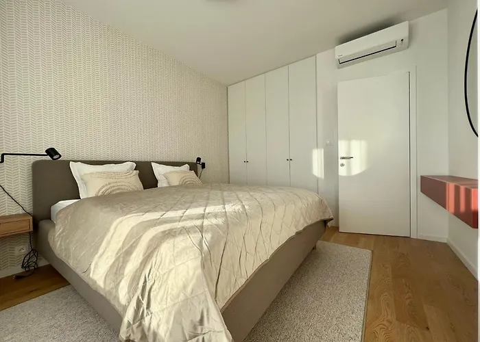 Klingerka Brand New 1-bedroom Free Parking *