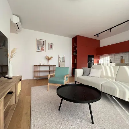 Klingerka Brand New 1-bedroom Free Parking *