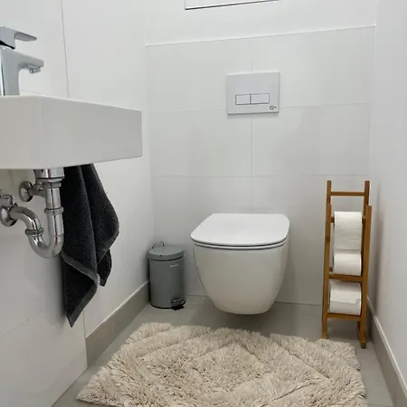 شقة Klingerka Brand New 1-bedroom Free Parking براتسيلافا